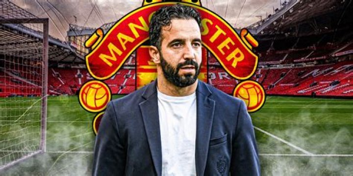 
Ajax want Man Utd to improve offer for Lisandro Martinez 