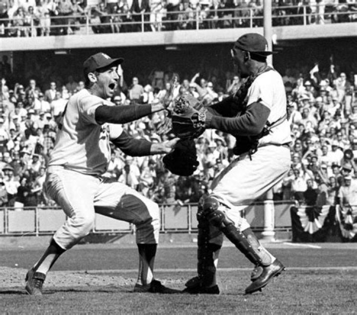 
Baseball Pitcher Sandy Koufax’s Personal Life In Details and What We Know 