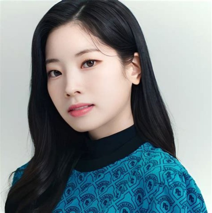 
Dahyun Height, Weight, Net Worth, Age, Birthday, Wikipedia, Who, Nationality, Biography 