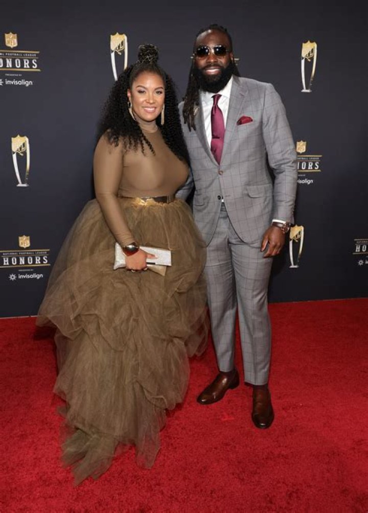 
Does Jordan Davis Have A Girlfriend? Wife And Married Life Explored 