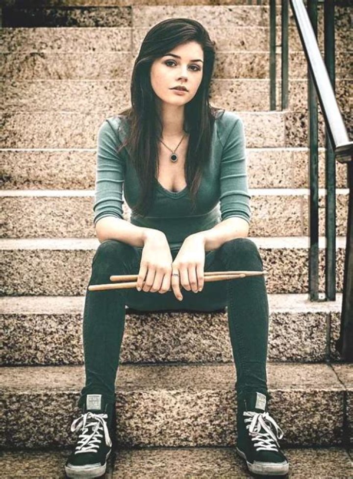 Elise Trouw Height, Weight, Net Worth, Age, Birthday, Wikipedia, Who, Nationality, Biography
