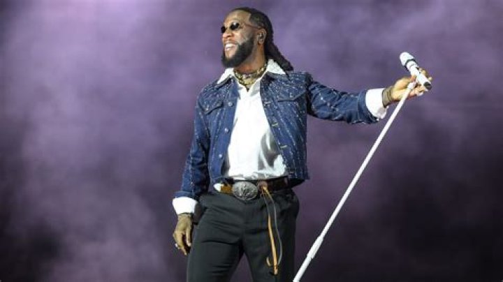 
It’s a lie, Stefflon Don reacts to Burna Boy’s ‘Last Last’ message 
