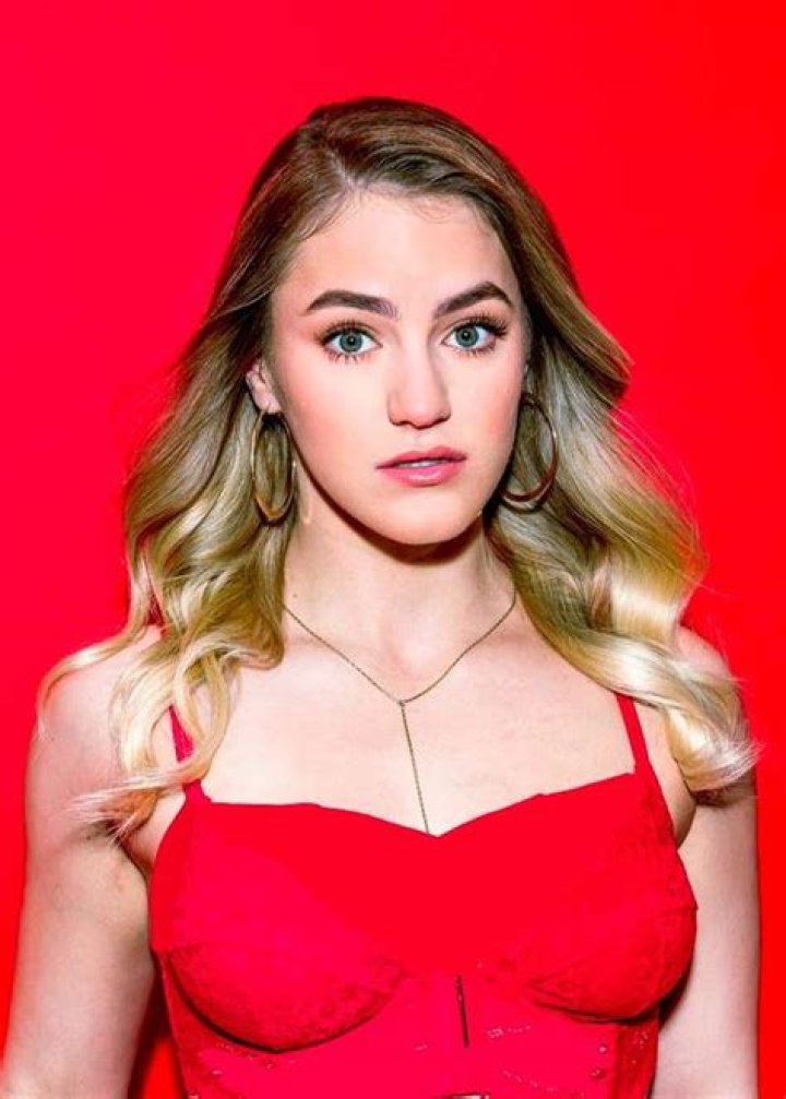 
Kenzie Knuckles Height, Weight, Net Worth, Age, Birthday, Wikipedia, Who, Nationality, Biography 