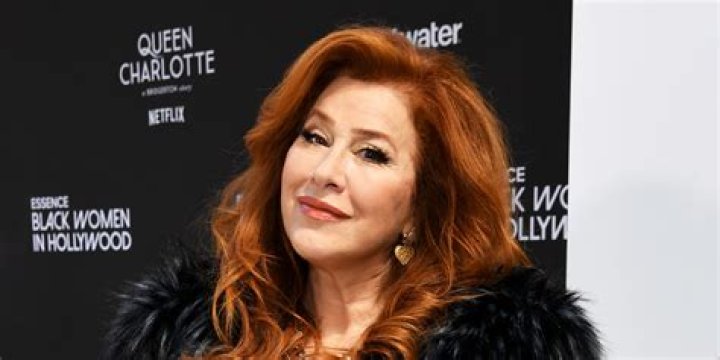 Lisa Ann Walter Height, Weight, Net Worth, Age, Birthday, Wikipedia, Who, Nationality, Biography