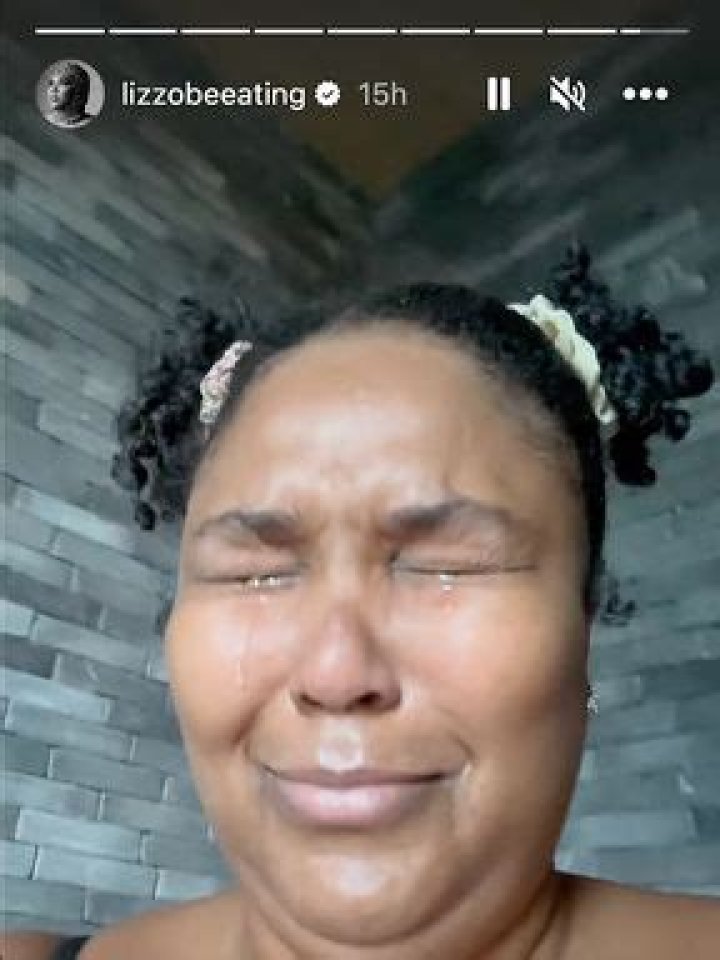 Lizzo Cries After Flutist James Galway Wishes Her a Merry Christmas