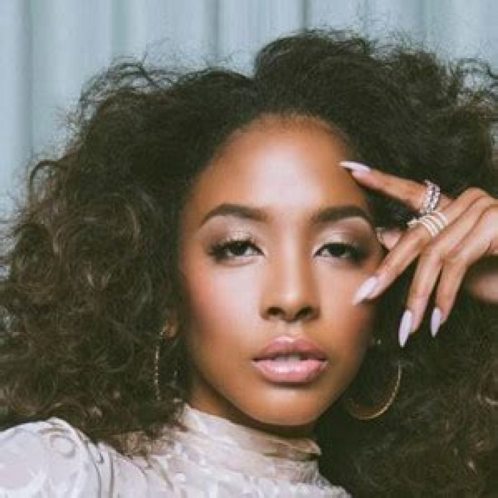 
Mariah Mallad – Momokun Height, Weight, Net Worth, Age, Birthday, Wikipedia, Who, Nationality, Biography 