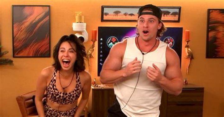 
The Circle episode 2: Blocked contestants Brett and Xanthi create a fake persona, get a second chance to win $150,000 